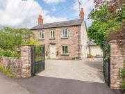 Llandenny, 4 Bedroom Detached