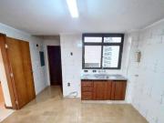 Locação apartamento no Centro com 3 Dormitórios e uma...