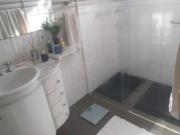 Casa comercial para locaÃ§Ã£o na Av. Bento de Abreu!