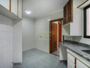 Locação! Totalmente reformado, ar condicionado!