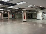 Local 500 mts2 doble altura. Av Andrés Bello con...