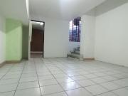 Local a la calle 110 m2, a metros de Martin Garcia... Local a la calle 110 m2, a metros de Martin Garcia...