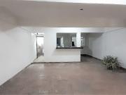 LOCAL A PIE DE CALLE EN RENTA SOBRE AVENIDA CAFETALES AL...