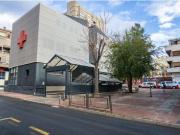 Local amplio y bien ubicado zona Cruz Roja y avd. Chapí...