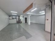 Local comercial a la calle en renta, Sector La Y La Prensa