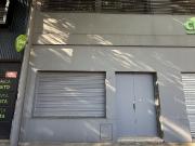Local comercial a mts de San Martin. Al frente con...