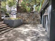 Local Comercial a pie de calle en Clnas de Bello Monte...