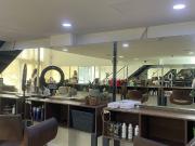 Local comercial acondicionado 18 en corporativo A+ sobre...