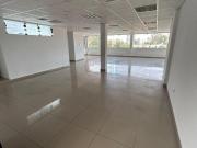 LOCAL COMERCIAL ARAMBURU OFICINAS, USOS VARIOS