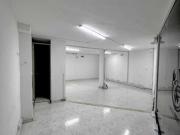 Local comercial avenida bolivariana área 120 mts