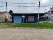 Local comercial con deposito y casa a reciclar