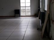 Local comercial con entre piso+ otro local chico+...