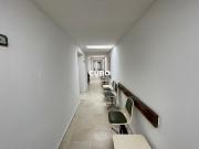 Local Comercial Con Oficinas / Consultorios