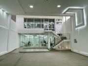 Local Comercial con Oficinas y Amplia Bodega a 4 mins...