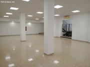 Local comercial de 188 m2 en Avda Martí Pujol Bufalà