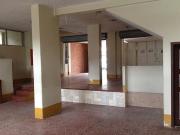 Local Comercial de Alquiler Av. De La Prensa