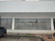 Local Comercial de alquiler en la Ave Juan Tanca...