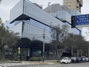 Local Comercial Edificio Leed Platinum esquina prolong...