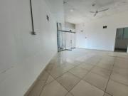 LOCAL COMERCIAL EN ALQUILER 115m2 PUERTA A CALLE EN...