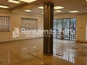 Local comercial en alquiler 345 m2 Av. Próceres de la...