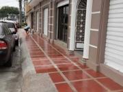 Local comercial En Alquiler 370m²| Av. Juan Tanca...
