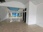 Local comercial en alquiler 72m2 Centro Comercial...