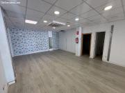 Local comercial en alquiler de 130 m2 en primera línea...