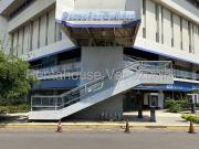 Local Comercial en Alquiler en Avenida Delicias Norte,...