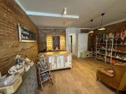 Local comercial en alquiler en Barcelona, de 72 m² 2...