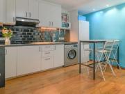 Local comercial en alquiler en Barcelona, Les Roquetes