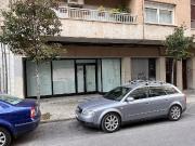 Local comercial en alquiler en calle Ample, Terrassa, de...