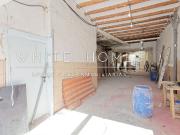 Local comercial en alquiler en calle De Bruniquer,...