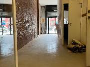 Local comercial en alquiler en calle De la Llacuna,...