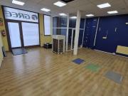 Local comercial en alquiler en calle De la Torre...