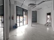 Local comercial en alquiler en calle De L'abat...