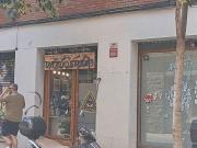 Local comercial en alquiler en calle De Les Tres...