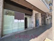 Local comercial en alquiler en calle De Sants,...