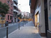 Local comercial en alquiler en calle Del Bruc,...