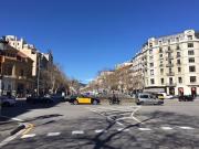 Local comercial en alquiler en calle Del Consell de...
