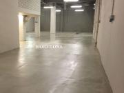 Local comercial en alquiler en calle Del Vallespir,...