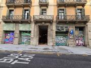 Local comercial en alquiler en calle Gran Via de Les...
