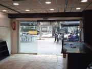 Local comercial en alquiler en calle Gran Via de Les...