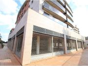 Local comercial en alquiler en calle Nadal, Vic, de 390...
