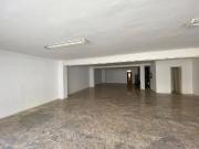 Local comercial en Alquiler en Creu de la Mà