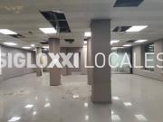 Local comercial en Alquiler en El Camp de l'Arpa del...
