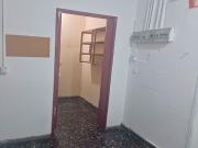 Local comercial en Alquiler en Girona, Girona