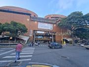 Local Comercial en Alquiler en La Castellana, Caracas