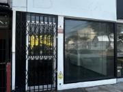 Local Comercial en alquiler en la cuadra 3 de la Av....