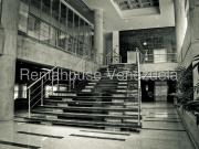 Local Comercial en Alquiler en La Trinidad, Caracas