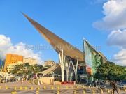 Local Comercial en Alquiler en Los Dos Caminos, Caracas